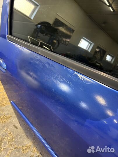 Задняя правая дверь Renault Logan 1