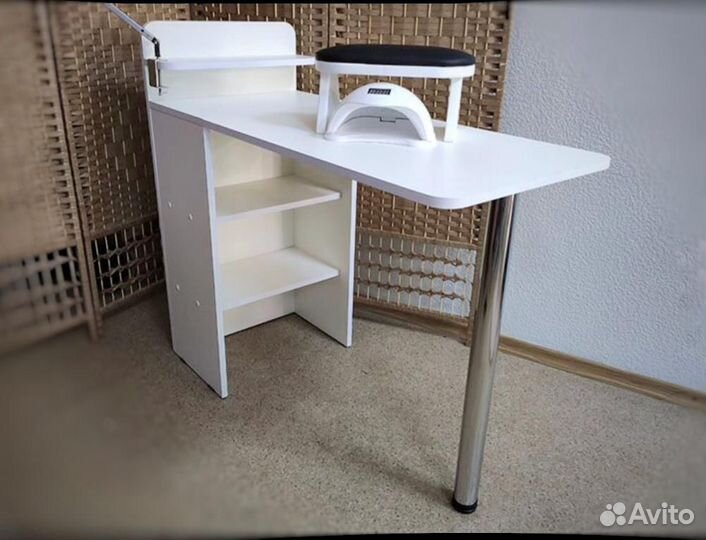 Стол для маникюра складной