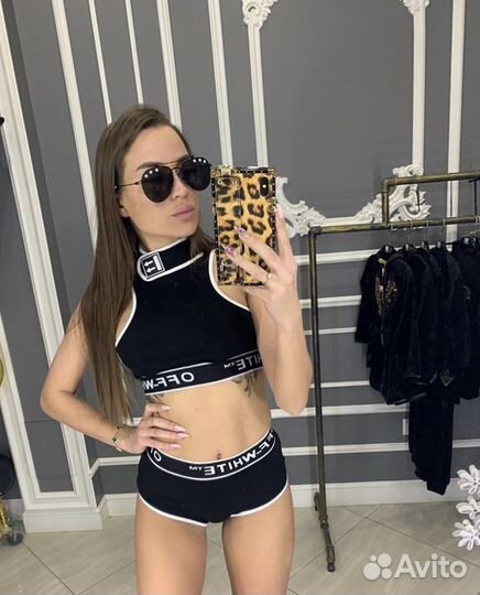 Спортивный костюм женский