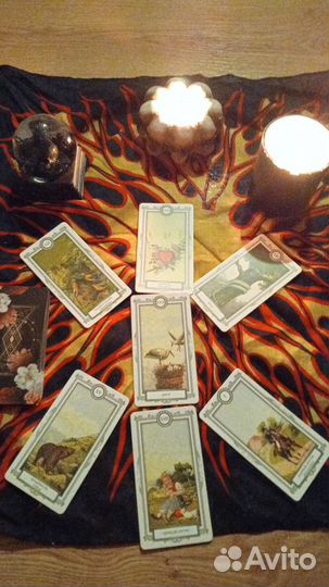 Гадание расклад на картах Таро, уборка на кладбище