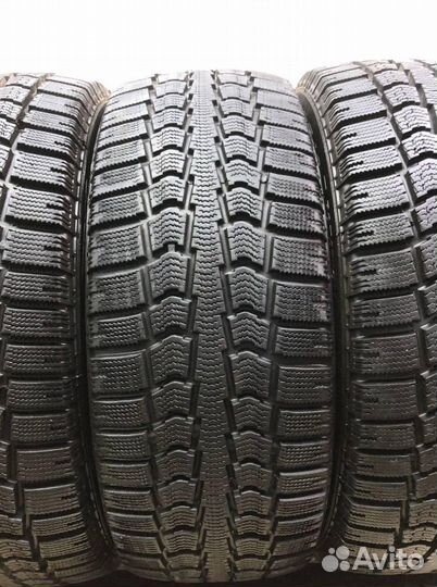 Pirelli Winter Ice Control 205/55 R16 98W