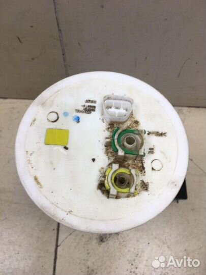 Насос топливный электрический Toyota Hilux