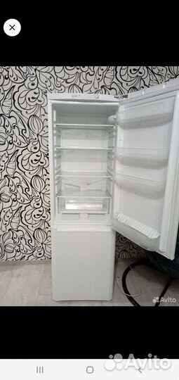 Холодильник indesit