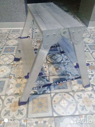 Лестница этажерка алюминиевая высота 45 см