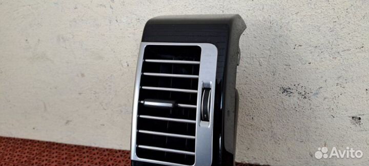 Дефлектор в торпеду левый Land Rover Range Rover