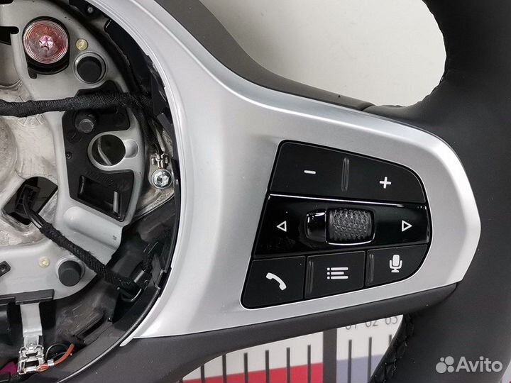 Руль для BMW 5-Series (G30/G31/G38) 32308008180