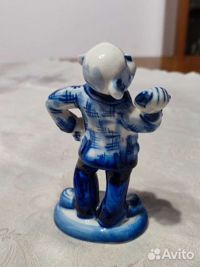 Обезьяна новый русский фигурка