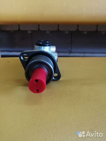 Главный тормозной цилиндр