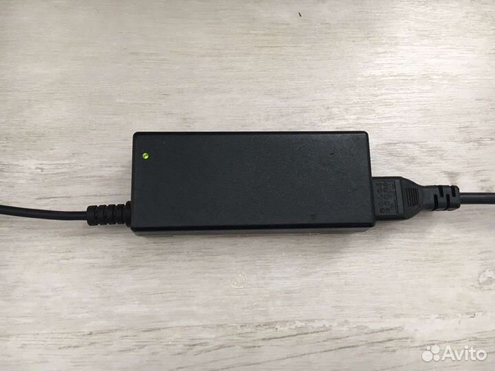 Ноутбук Samsung RV520