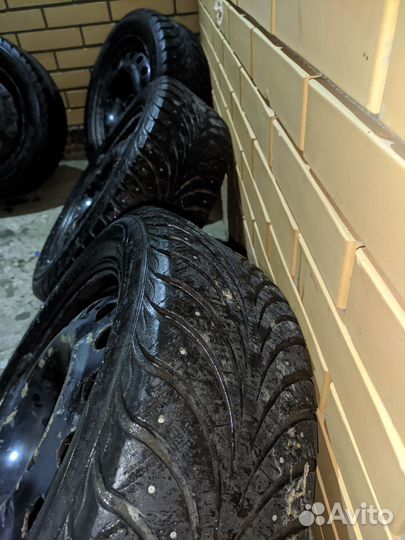 Sava Eskimo Stud 205/55 R16
