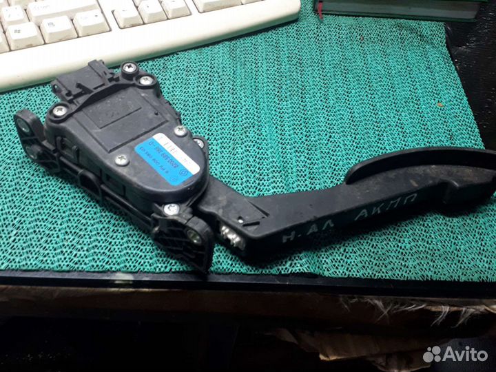 Ниссан альмера педаль газа