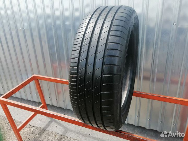 Goodyear EfficientGrip Performance 215/55 R17 98W