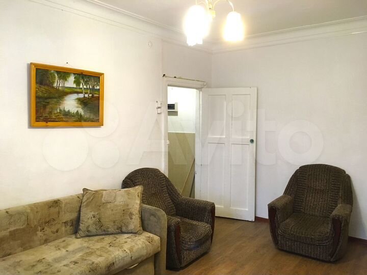 3-к. квартира, 40 м², 1/3 эт.