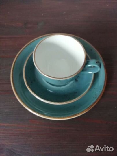 Чашка с блюдцем и тарелкой