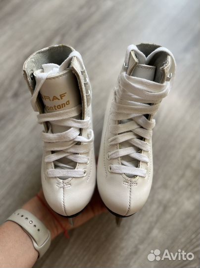 Коньки для фигурного катания белые 26 размер