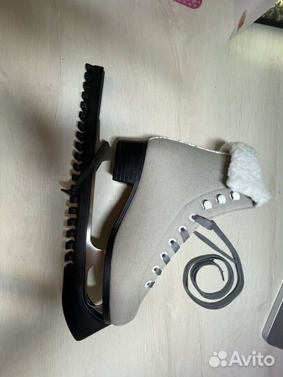 Коньки женские Nordway Lily