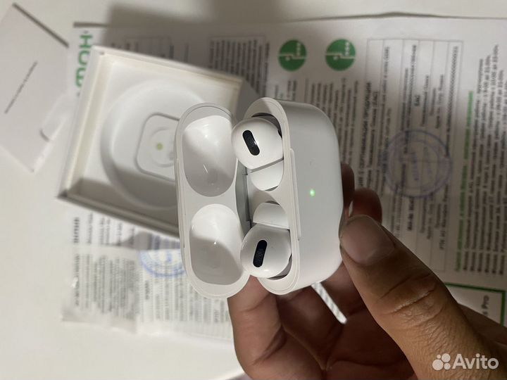 Беспроводные наушники apple airpods