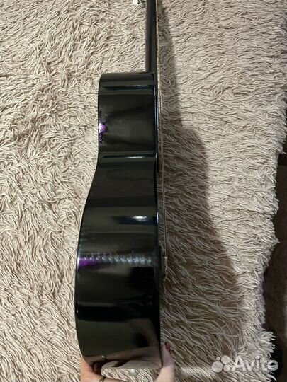 Акустическая гитара с чехлом.Новая