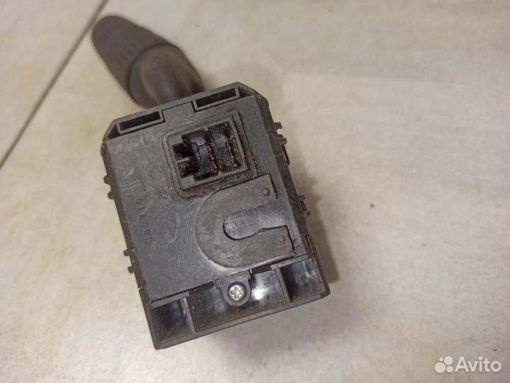 Переключатель стеклоочистителей подрулевой