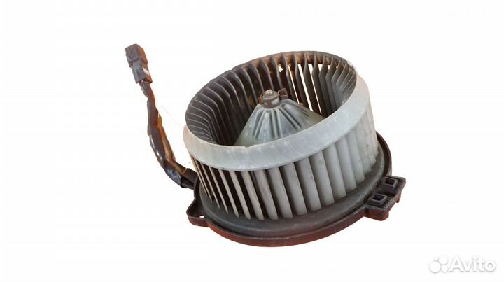 Мотор печки Suzuki Liana RA11S M16A