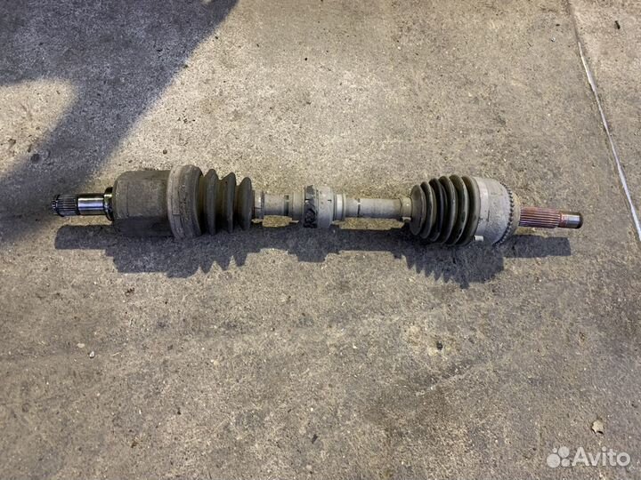 Привод левый Митцубиси Лансер 9