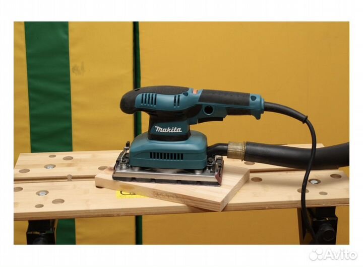 Вибрационная шлифмашина Makita BO3711