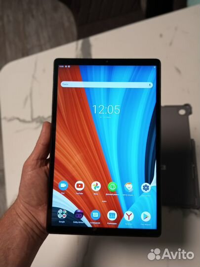 Планшет с симкартой Lenovo 10'3