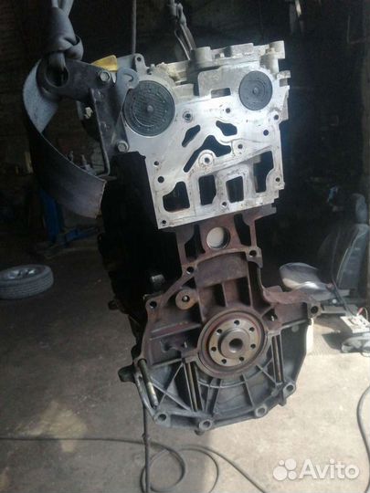 Двигатель контрактный Renault Megan II, K4M812