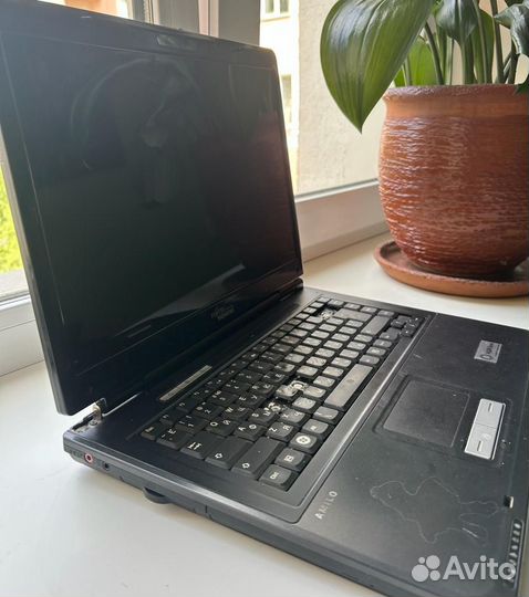 Ноутбук на запчасти