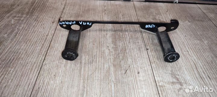 Кронштейн крепления топливной рампы Bmw 3 E90 N46