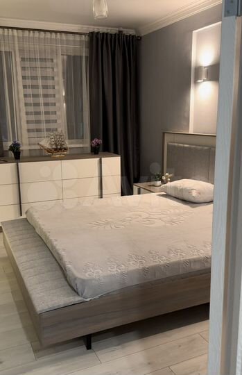 2-к. квартира, 54 м², 4/9 эт.