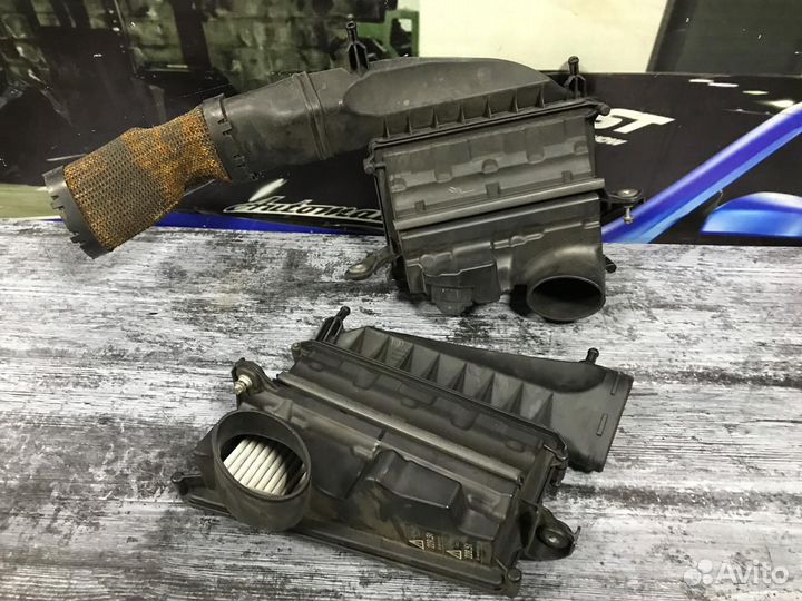 Корпус воздушного фильтра Mercedes W219