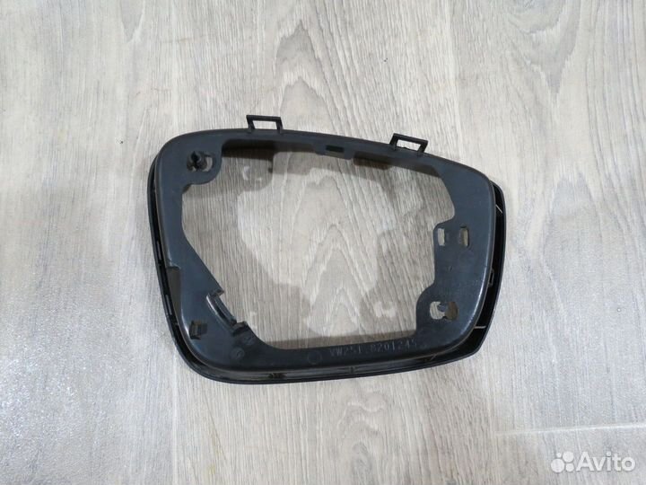 Накладка левого зеркала Volkswagen Polo