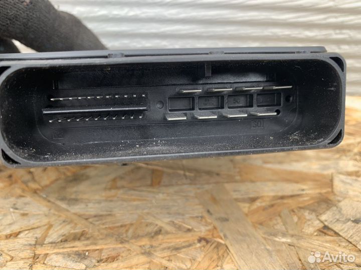 Блок управления стояночным тормозом x166 w176 c117