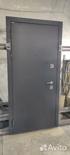 Дверь входная