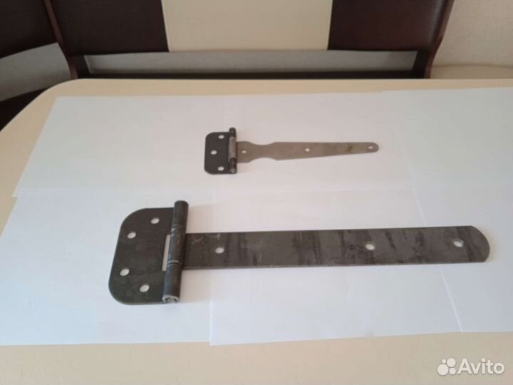 Петли для дверей