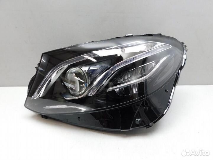Фара левая Mercedes-Benz E-Class