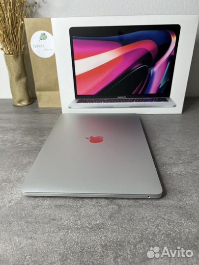 Macbook pro 13 m1 8gb 512gb