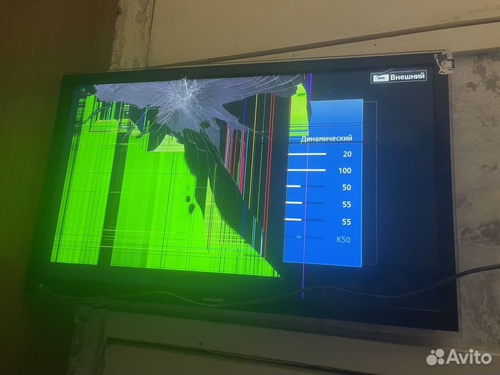 Телевизор Samsung UE32F4500 SMART