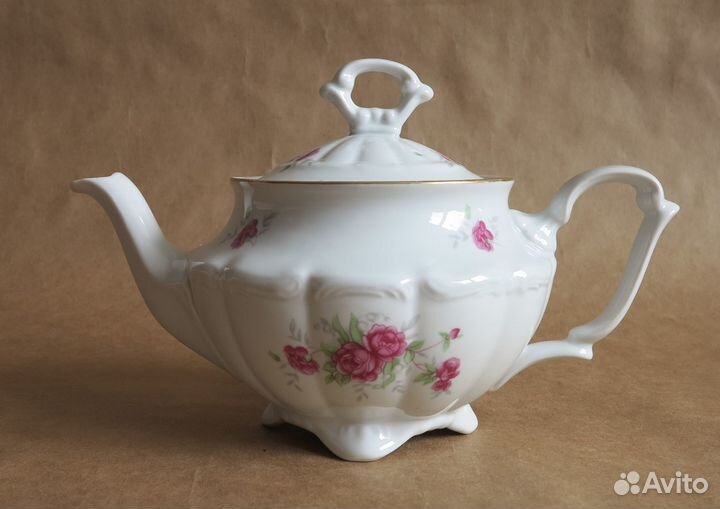 Чайник, тарелки, тарелки Розы walbrzych Poland