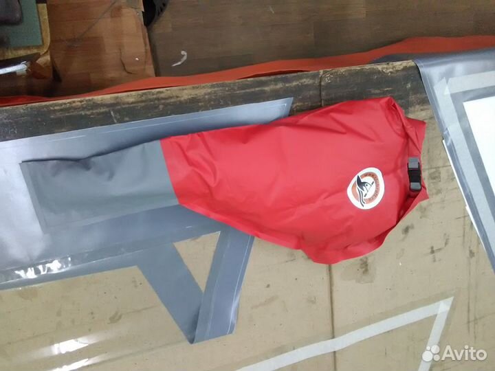 Туристическая гермоупаковка для гитары из пвх