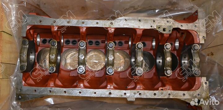 Блок цилиндров 87802609 CNH