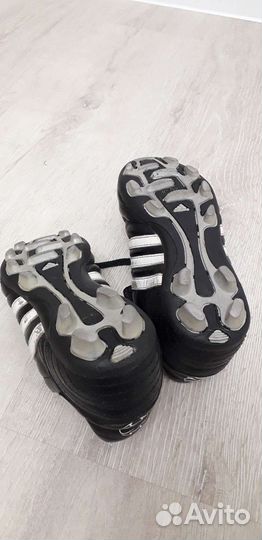 Детские футбольные бутсы adidas р.31