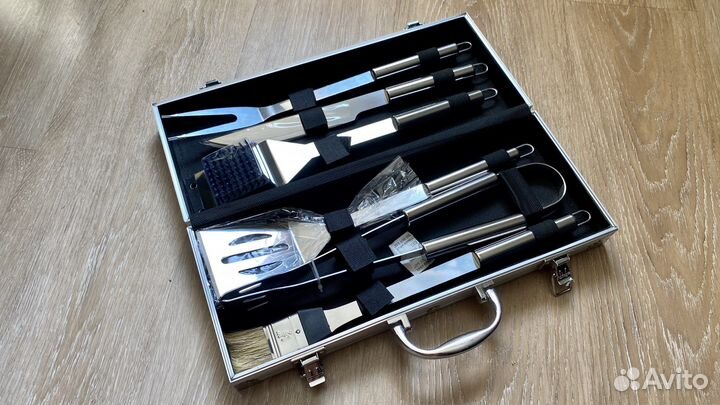 Набор для барбекю и шашлыка 6 пр новый