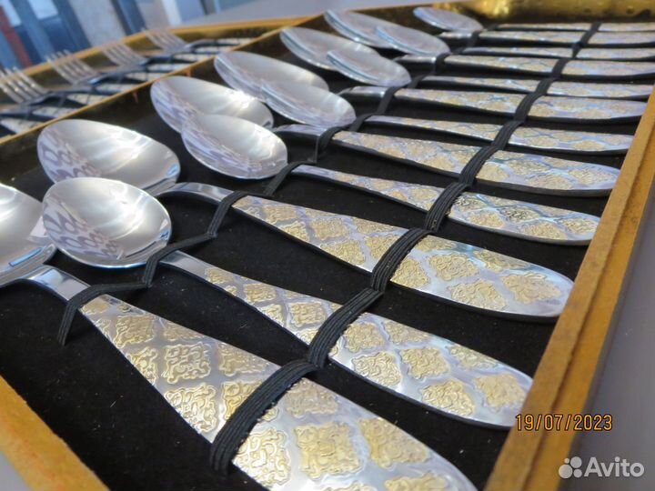 Набор столовых приборов новый