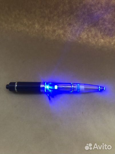 Ручка шариковая подарочная