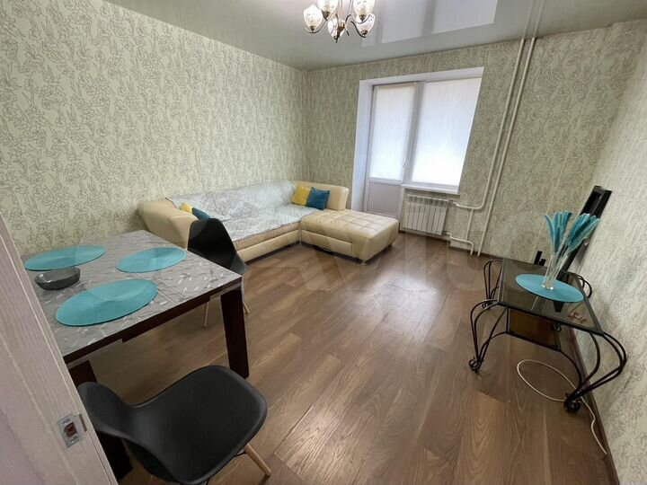 2-к. квартира, 54 м², 8/10 эт.