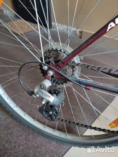 Велосипед взросло подростковый гибрид author thema