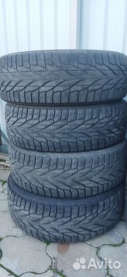Nokian Tyres Hakkapeliitta R2 215/65 R16 102R