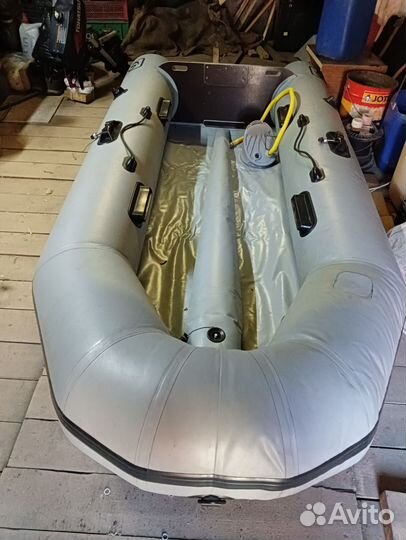 Надувная лодка